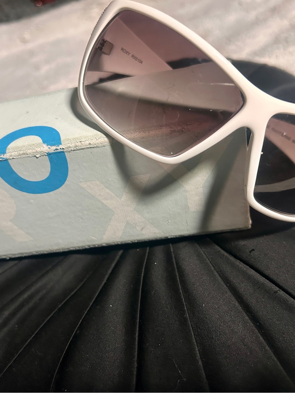 Roxy Y2K Wrap A Round White Women's Sunglasses with Tinted Lenses